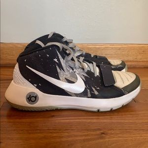 Nike KD Trey 5 III Basketball Shoes PE